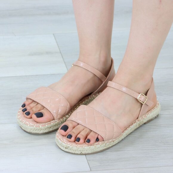 Blush Quilted Pattern Espadrille Trendy Comfy Flat Sandal - Picture 1 of 14
